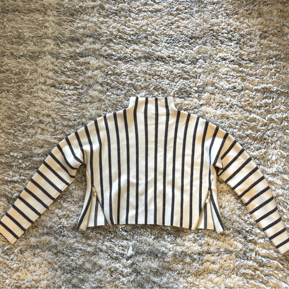 Side zip sweater - worn twice. Warm